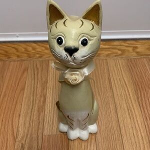 Charming Sitting Cat Figurine Cream White Ribbon Rose Accent Home Decor Accent